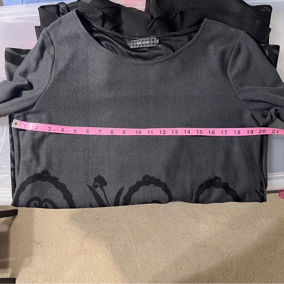 Ice Silk Dark Gray Dress w/ Black Chiffon Hem & Design (1XL) - Picture 7 of 7